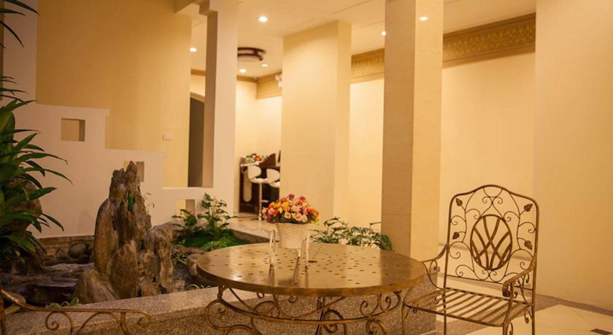 La Palm Hotel Hanoï Extérieur photo